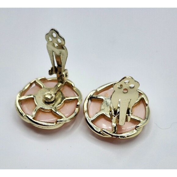 Vintage Lisner Pink & Gold-Tone Round Clip-On Earrings - Picture 3 of 3
